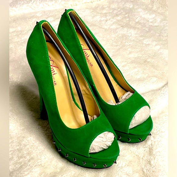 AMIClubWear emerald green heels with spikes - Picture 8 of 8